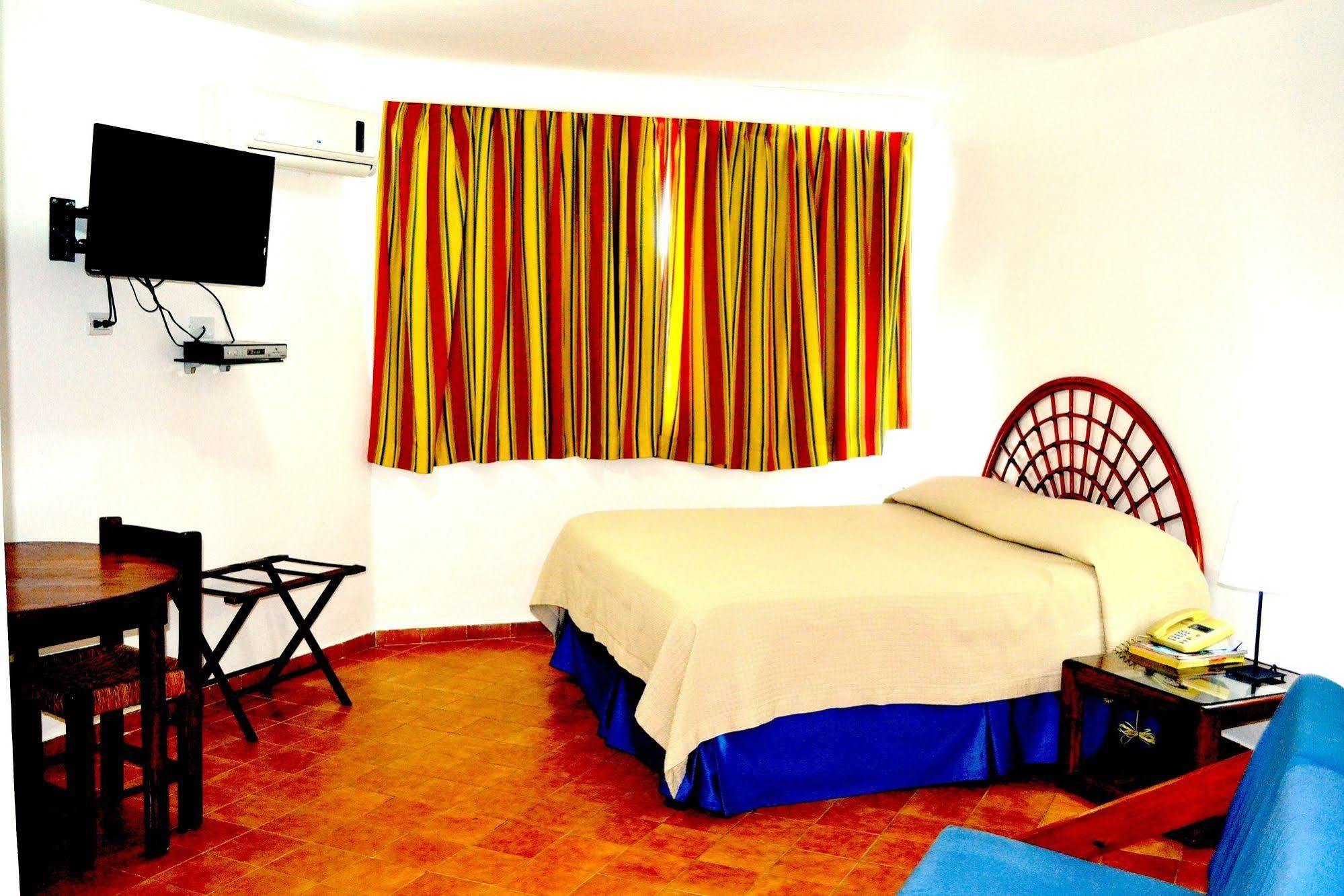Aparta Hotel Plaza Del Sol Santo Domingo Exterior foto